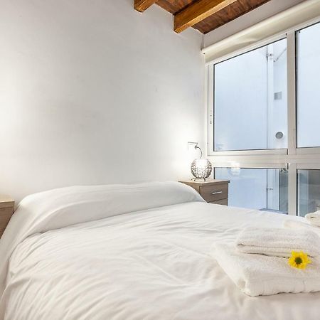 Pasaje Amores Iz. - Tranquilidad Y Vida Cultural En Centro Sevilla 4Px Bagian luar foto