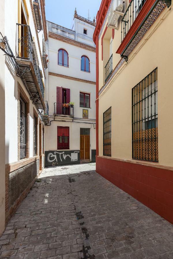 Pasaje Amores Iz. - Tranquilidad Y Vida Cultural En Centro Sevilla 4Px Bagian luar foto